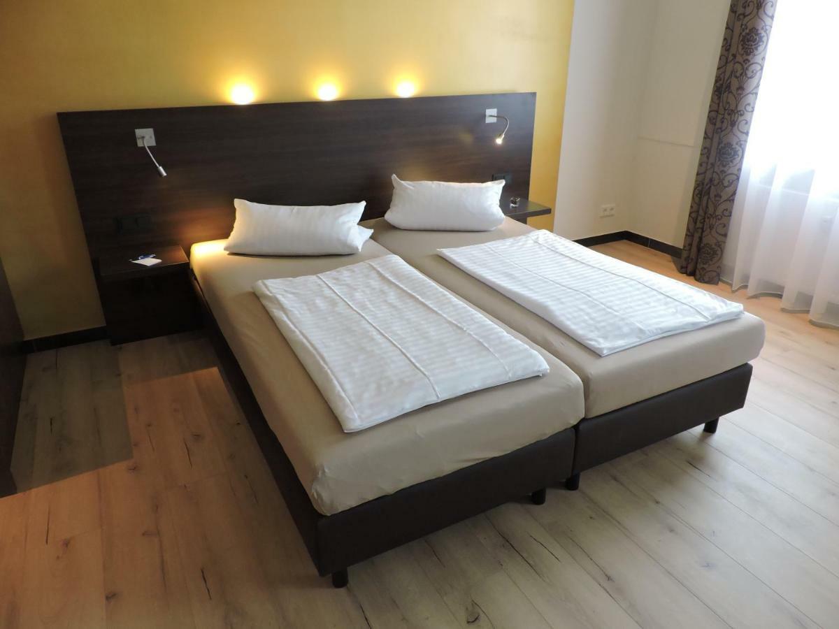 Apart-Hotel Wiesbaden Extérieur photo